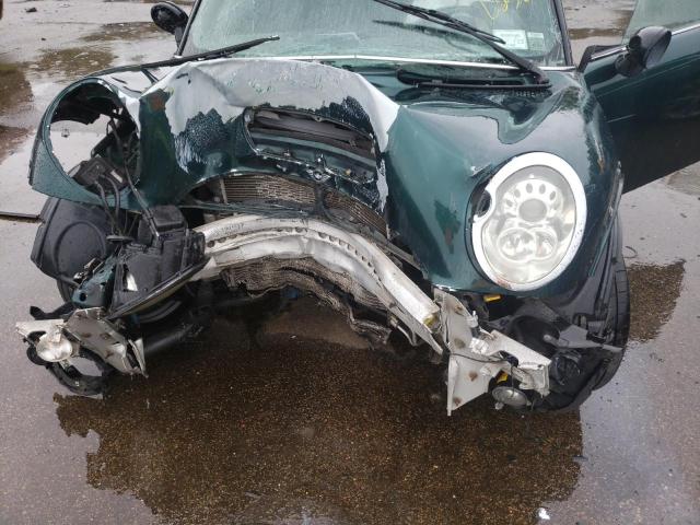 Photo 7 from auction – 2006 MINI COOPER S with VIN WMWRE33536TL23013
