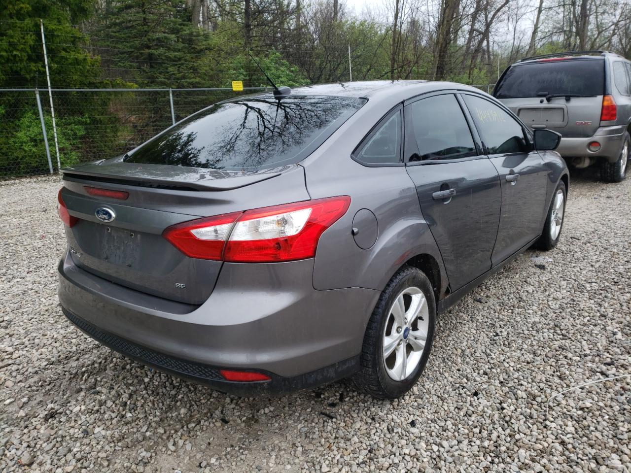 Photo 4 from auction – 2012 FORD FOCUS SE with VIN 1FAHP3F20CL118728