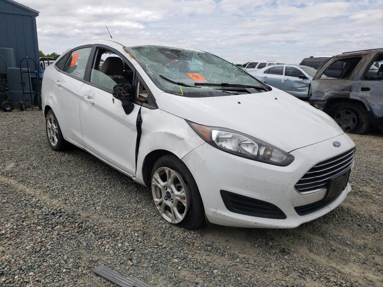 FORD FIESTA SE 2015 with VIN 3FADP4BJ3FM129713 - Photo from auction