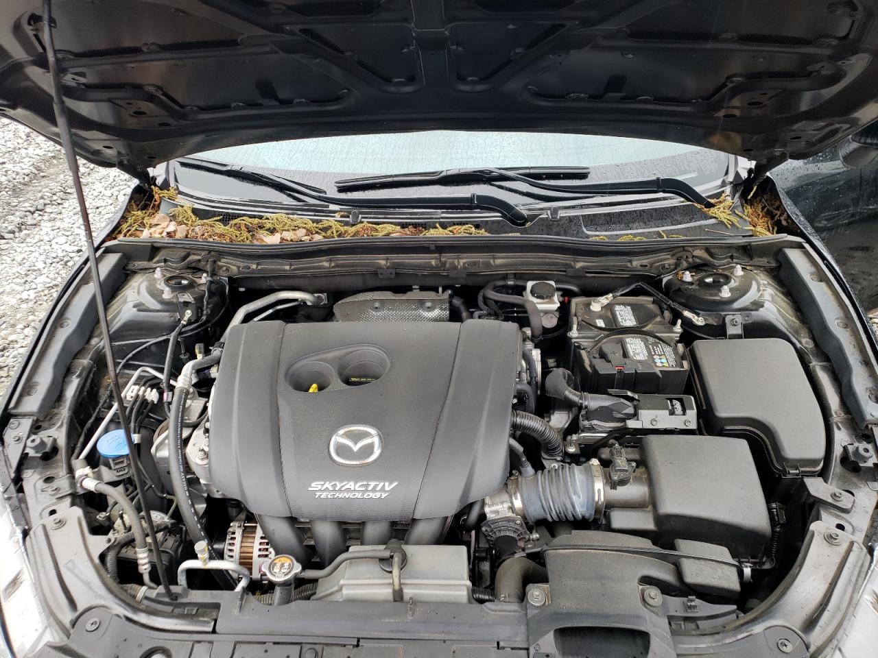 Photo 7 from auction – 2018 MAZDA 3 TOURING with VIN 3MZBN1L33JM218290