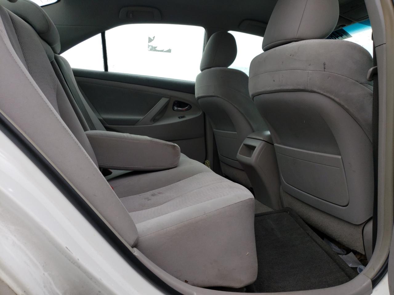 Photo 6 from auction – 2011 TOYOTA CAMRY BASE with VIN 4T1BF3EK5BU679371