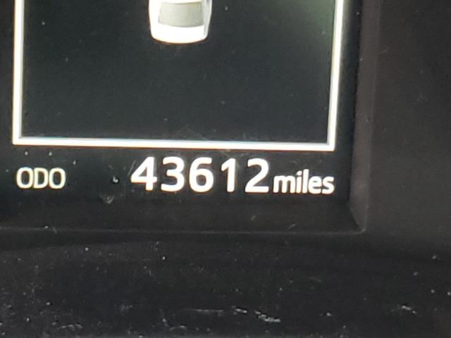 Photo 8 from auction – 2018 TOYOTA COROLLA L with VIN 2T1BURHE9JC047701
