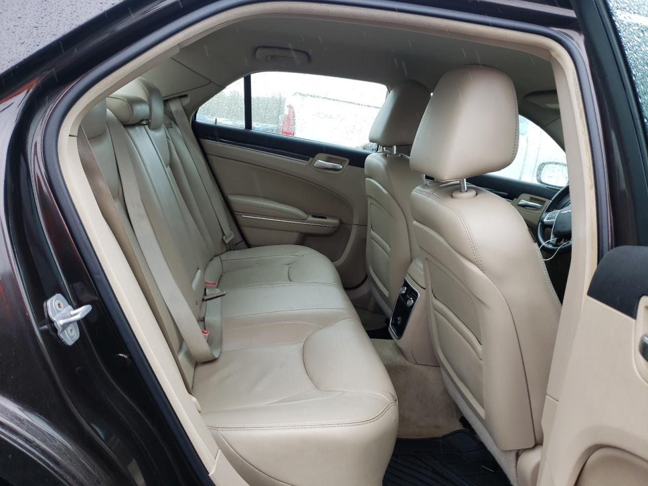 Photo 6 from auction – 2013 CHRYSLER 300 with VIN 2C3CCAAG4DH632463