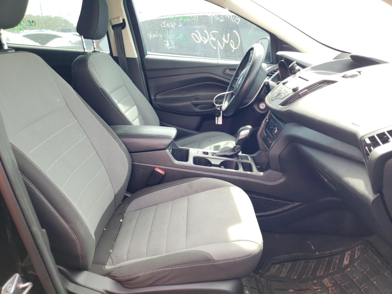 Photo 5 from auction – 2018 FORD ESCAPE S with VIN 1FMCU0F75JUB97078