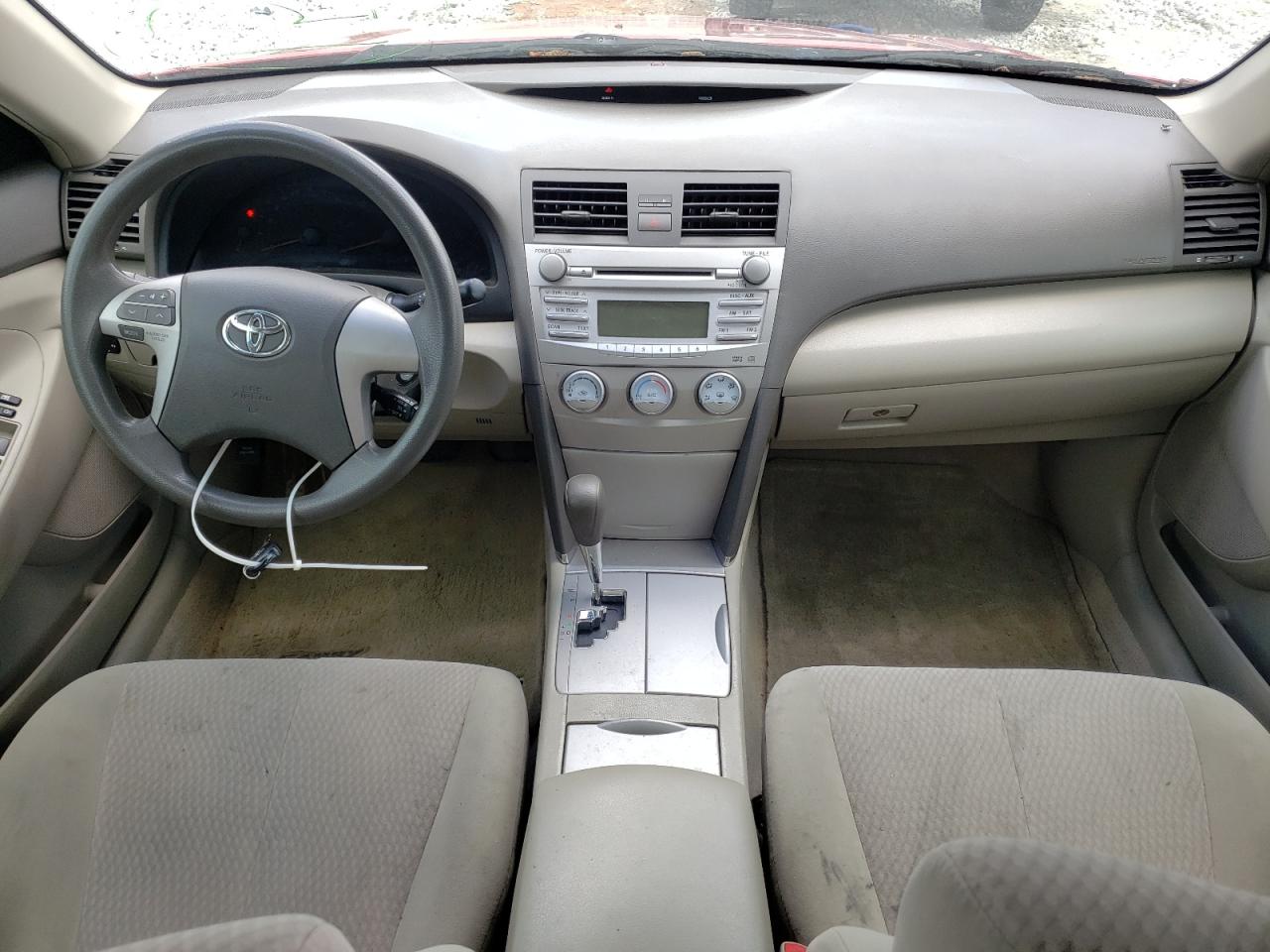 Photo 9 from auction – 2010 TOYOTA CAMRY BASE with VIN 4T1BF3EK8AU049181