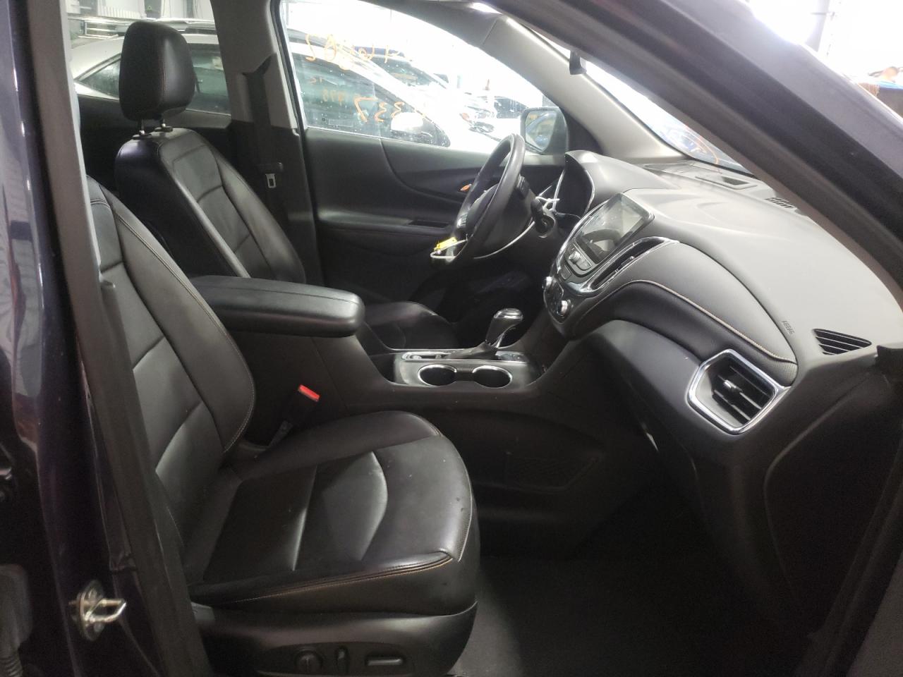 Photo 5 from auction – 2018 CHEVROLET EQUINOX PR with VIN 3GNAXVEV0JS516040