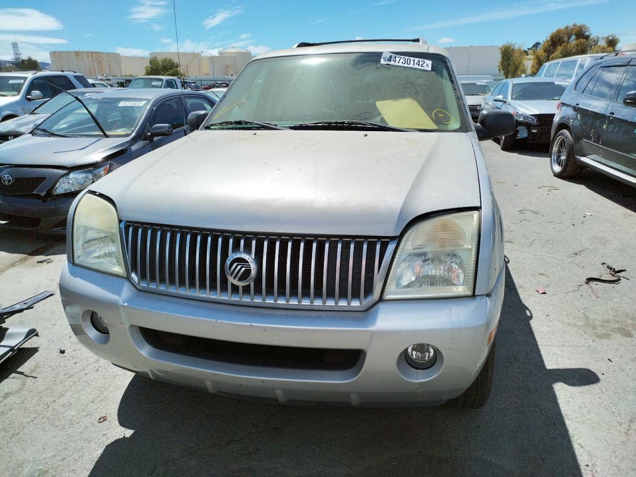 Photo 9 from auction – 2003 MERCURY MOUNTAINEE with VIN 4M2DU86W73ZJ10084