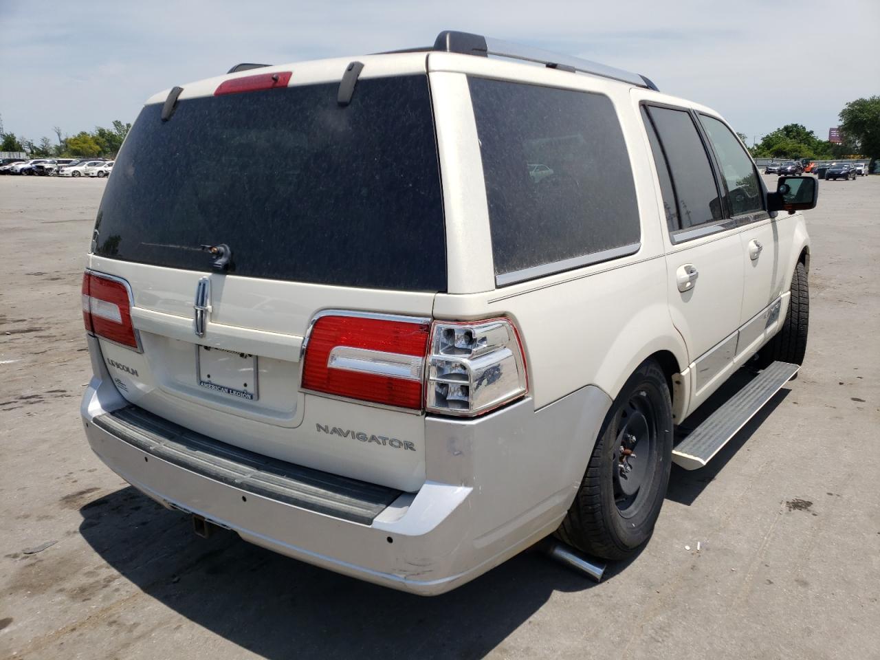 Photo 4 from auction – 2008 LINCOLN NAVIGATOR with VIN 5LMFU28568LJ05297