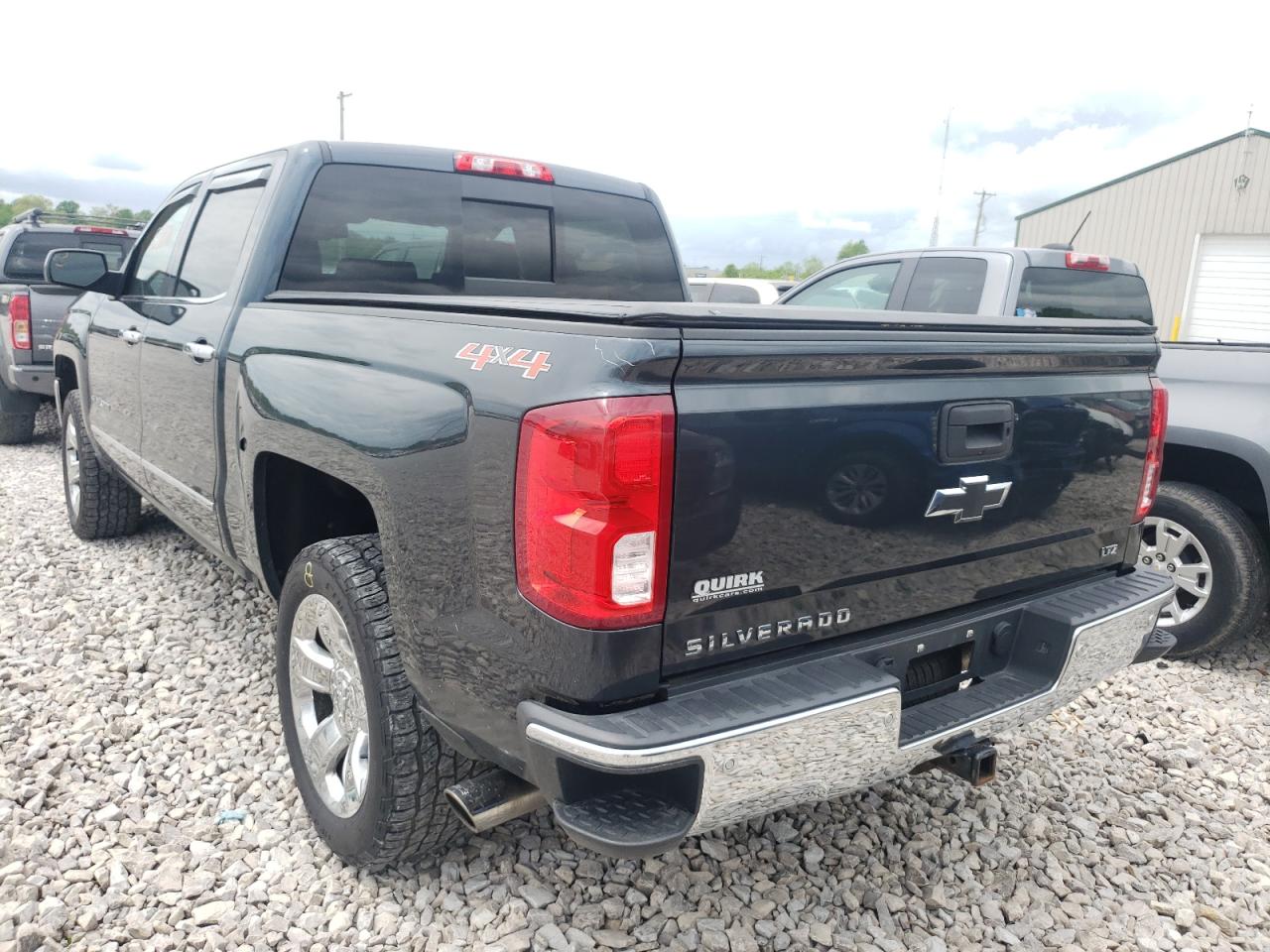 Photo 3 from auction – 2017 CHEVROLET SILVERADO with VIN 3GCUKSEC8HG366774