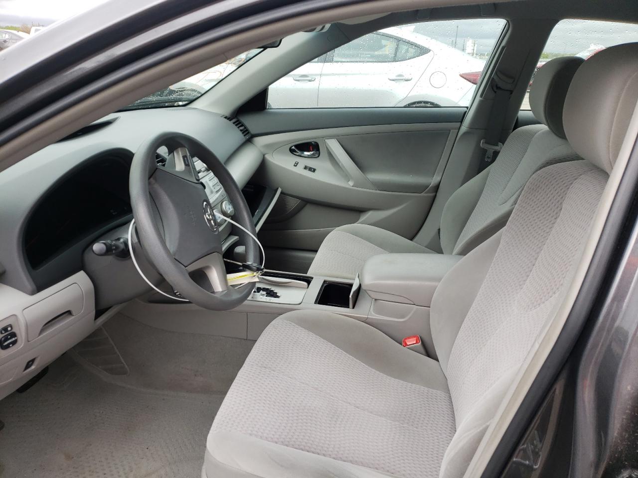 Photo 5 from auction – 2011 TOYOTA CAMRY BASE with VIN 4T4BF3EK8BR088005