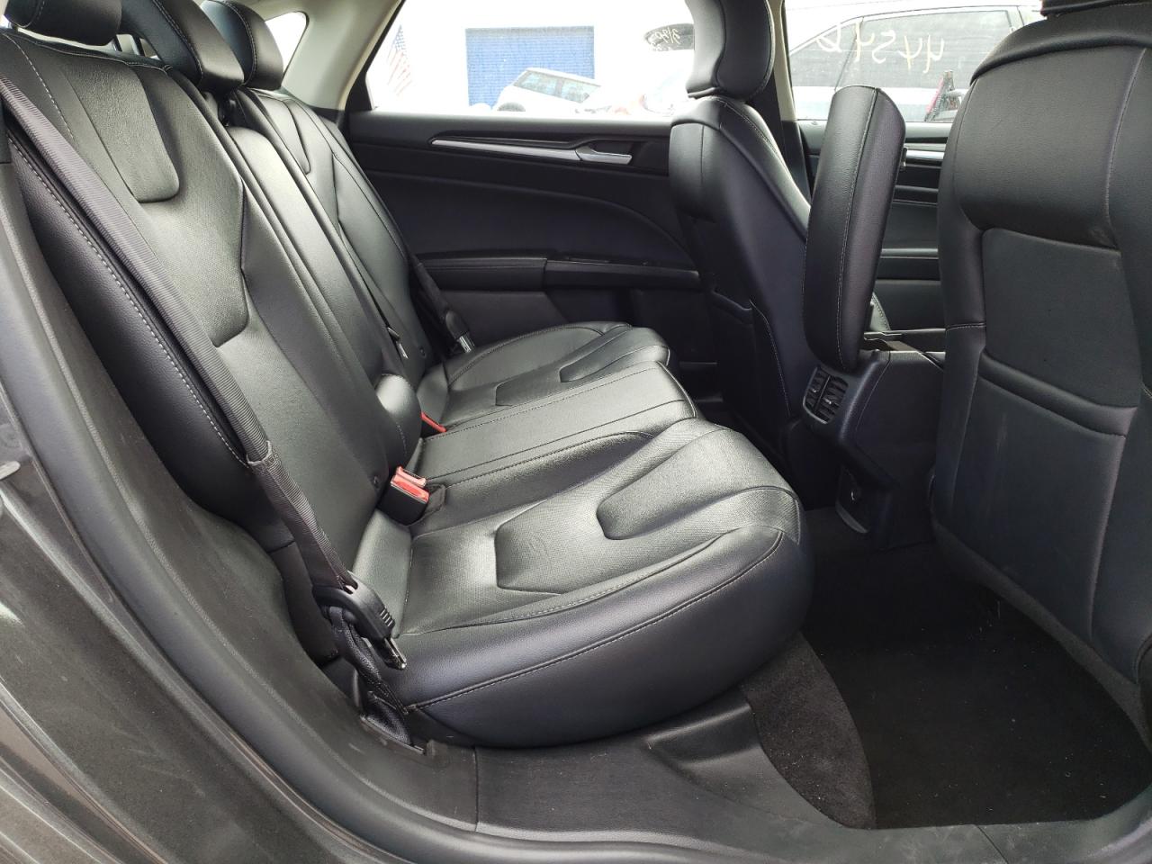 Photo 6 from auction – 2019 FORD FUSION TIT with VIN 3FA6P0D98KR256815