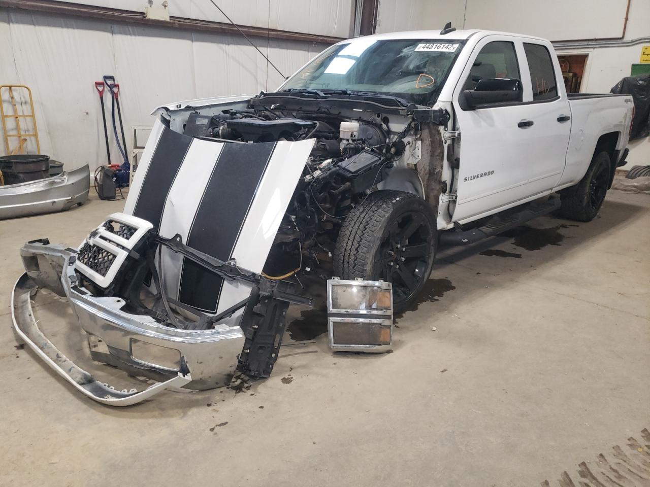 Photo 2 from auction – 2015 CHEVROLET SILVERADO with VIN 1GCVKREC7FZ215337