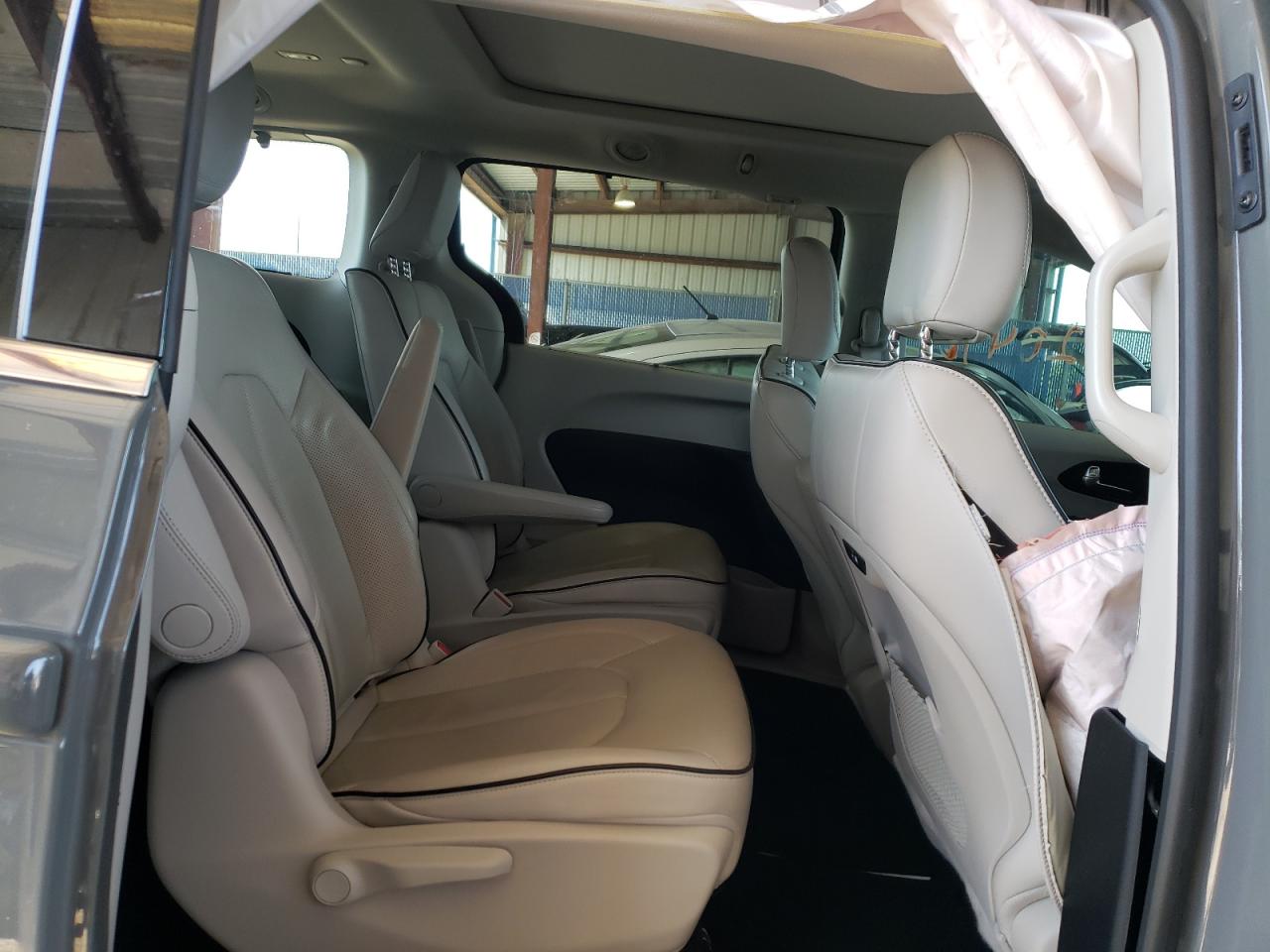 Photo 6 from auction – 2021 CHRYSLER PACIFICA H with VIN 2C4RC1S73MR553560