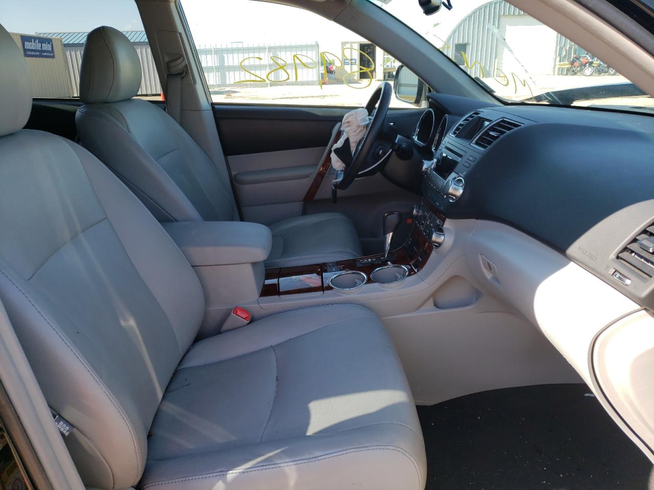Photo 5 from auction – 2012 TOYOTA HIGHLANDER with VIN 5TDDK3EH5CS154846