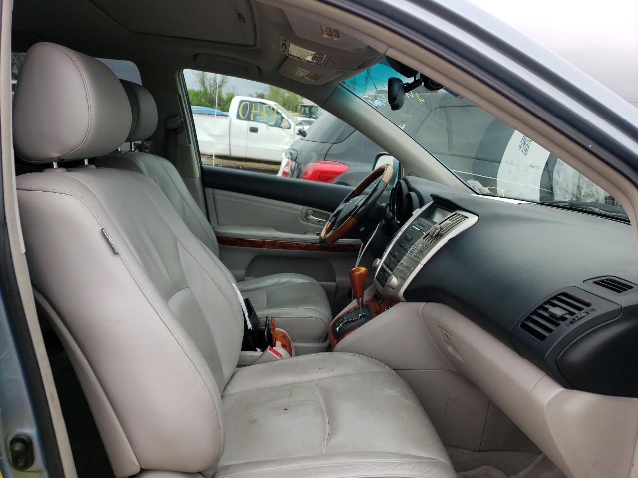 Photo 5 from auction – 2005 LEXUS RX 330 with VIN 2T2GA31U15C041616