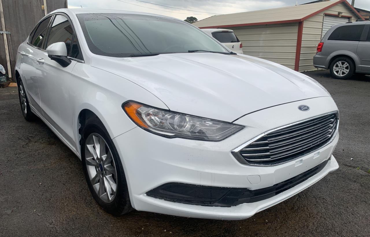 FORD FUSION SE 2017 with VIN 3FA6P0H74HR199949 - Photo from auction