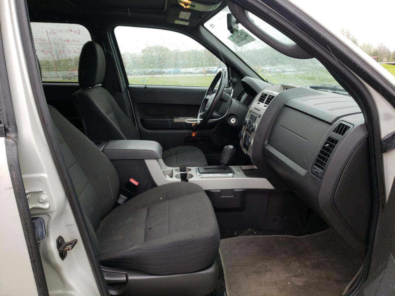 Photo 5 from auction – 2009 FORD ESCAPE XLT with VIN 1FMCU03709KA37041