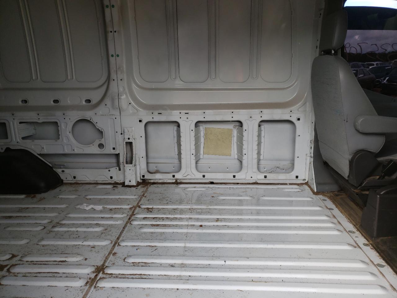 Photo 6 from auction – 2015 FORD TRANSIT T- with VIN 1FTNR3XG2FKA01714