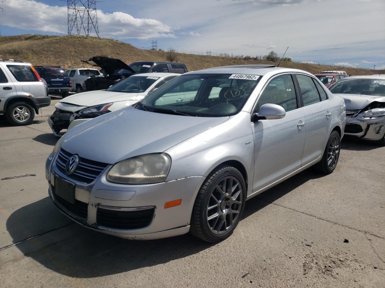 Photo 2 from auction – 2007 VOLKSWAGEN JETTA WOLF with VIN 3VWEF81K37M184096