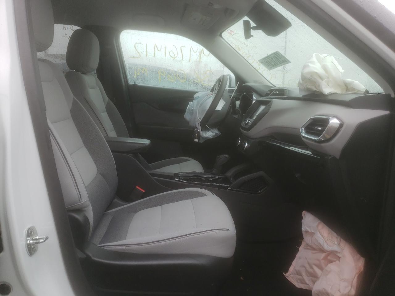 Photo 5 from auction – 2021 CHEVROLET TRAILBLAZE with VIN KL79MRSL9MB162109