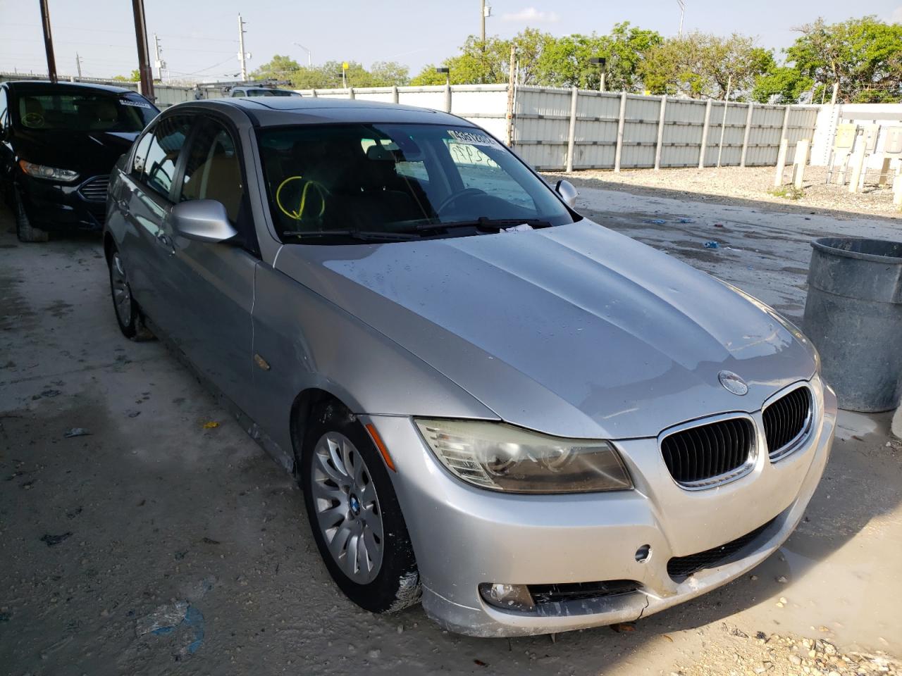 BMW 328 I 2009 with VIN WBAPH73539E127782 - Photo from auction