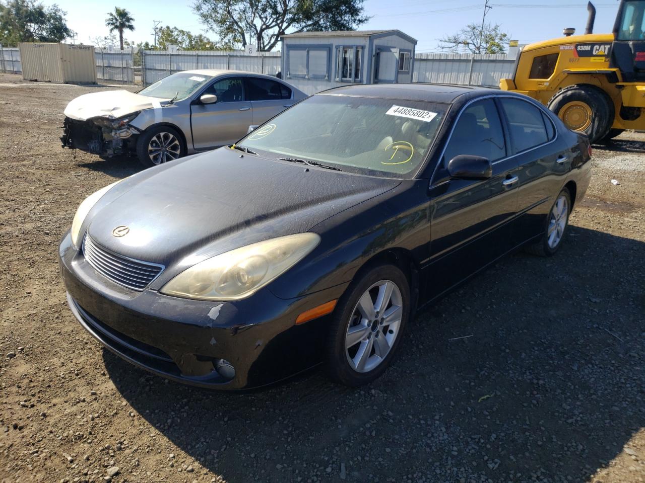 Photo 2 from auction – 2005 LEXUS ES 330 with VIN JTHBA30G055121673