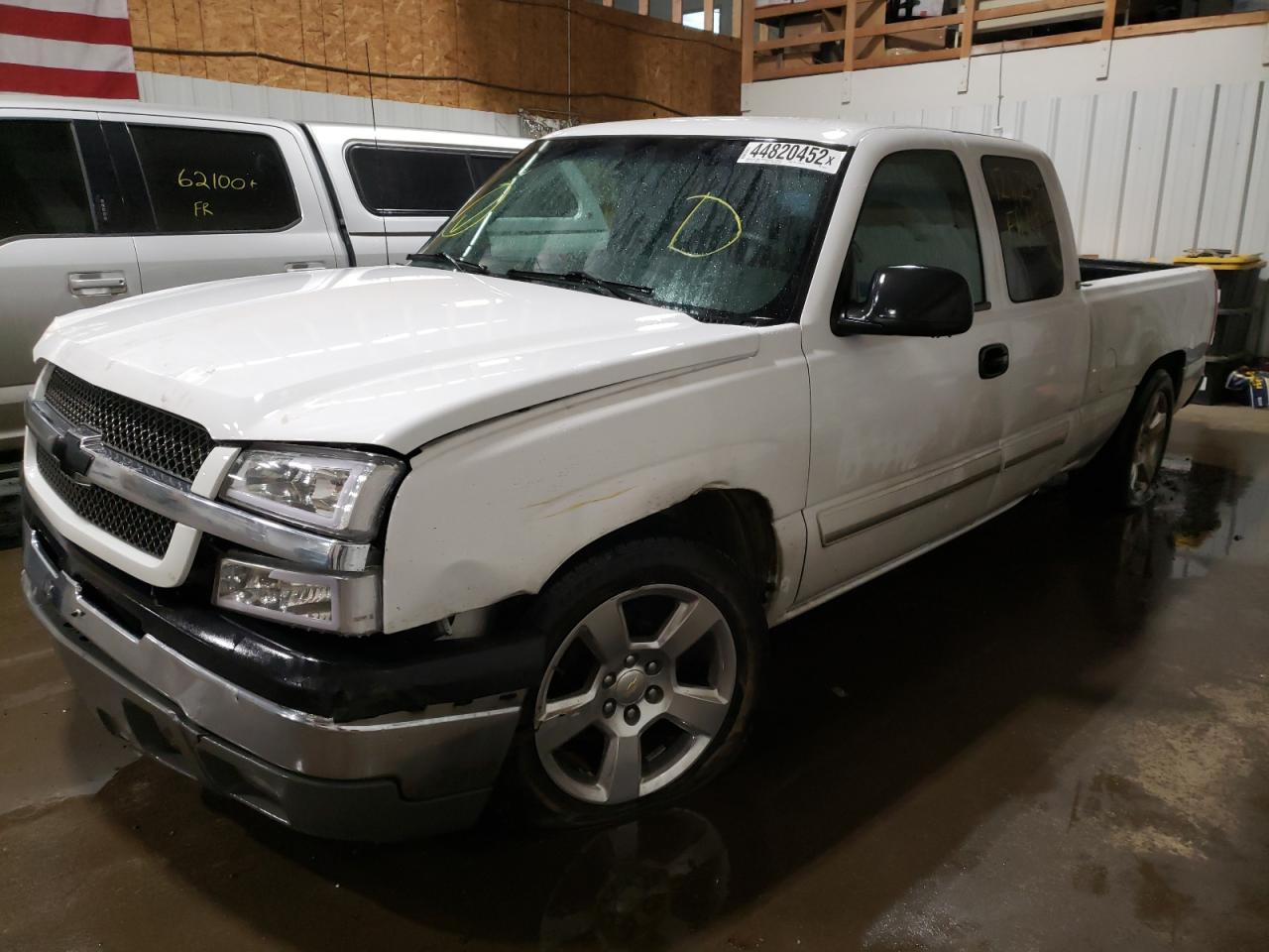 Photo 2 from auction – 2003 CHEVROLET SILVERADO with VIN 1GCEK19T43E266907
