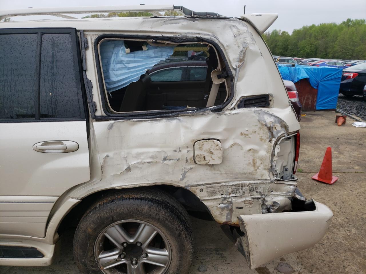 Photo 9 from auction – 2007 LEXUS LX 470 with VIN JTJHT00W974026496