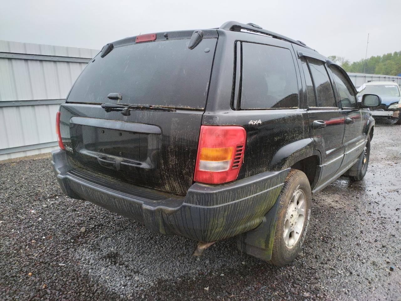Photo 4 from auction – 2017 JEEP GRAND CHER with VIN 1J4GW48S31C520553