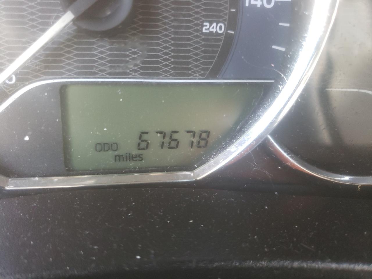 Photo 8 from auction – 2015 TOYOTA COROLLA L with VIN 5YFBURHE1FP186924