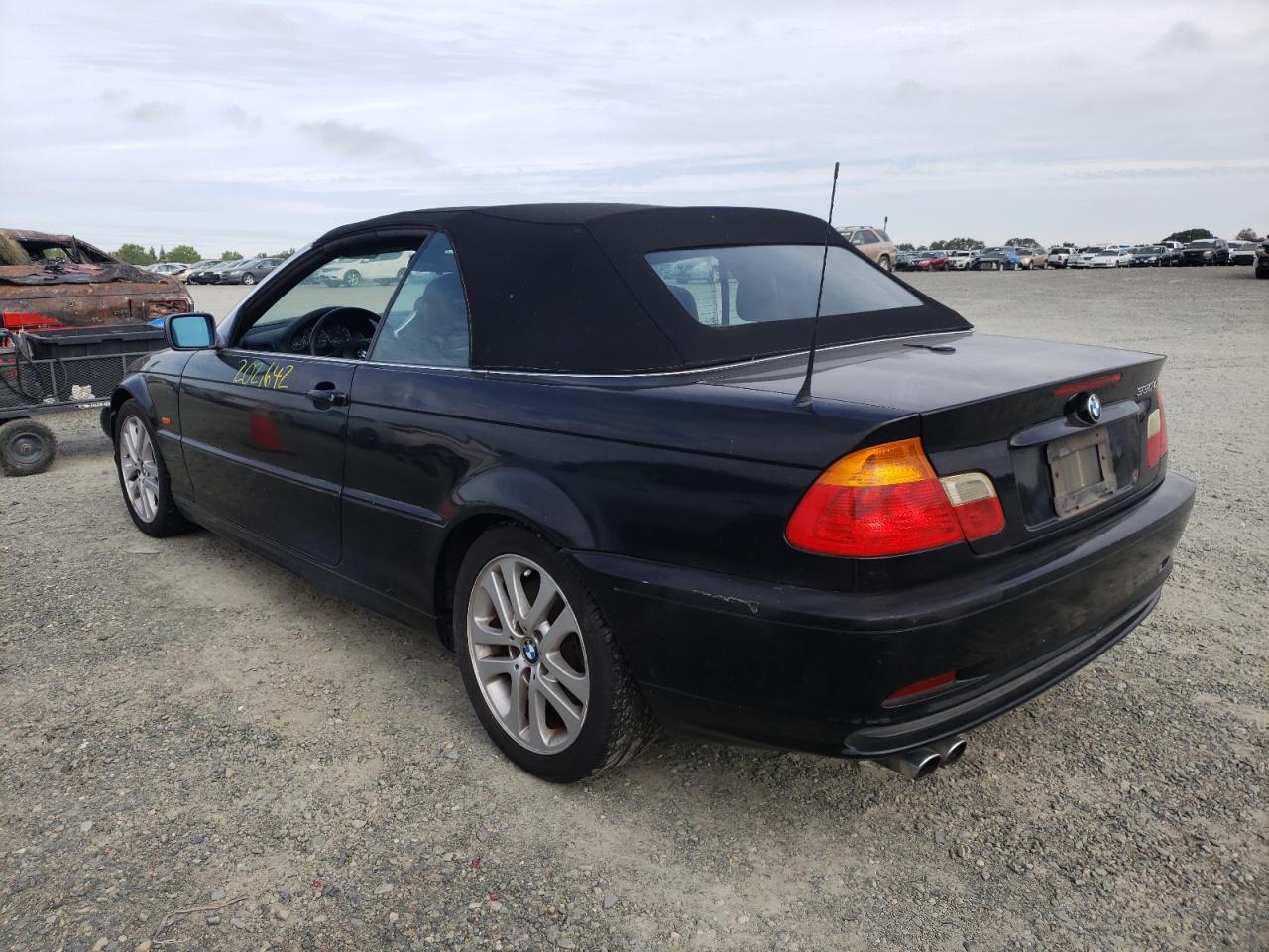Photo 3 from auction – 2001 BMW 330 CI with VIN WBABS53451JU86246