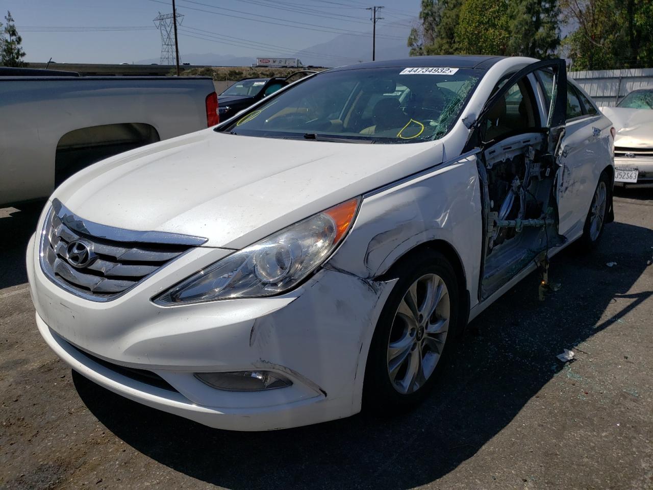 Photo 2 from auction – 2013 HYUNDAI SONATA SE with VIN 5NPEC4AC6DH678161