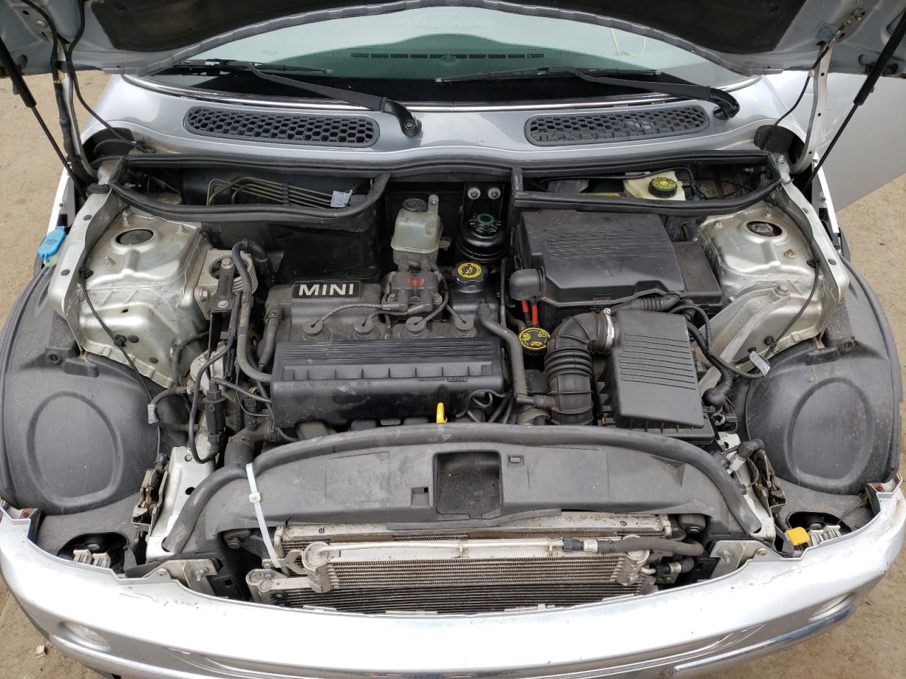 Photo 7 from auction – 2003 MINI COOPER with VIN WMWRC33443TE14416