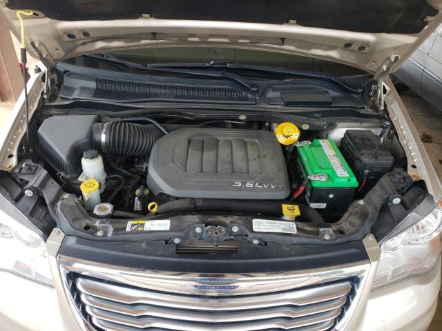 Photo 7 from auction – 2016 CHRYSLER TOWN & COU with VIN 2C4RC1CG2GR149703