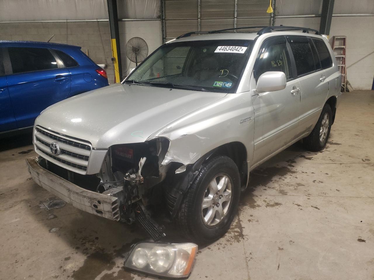 Photo 2 from auction – 2003 TOYOTA HIGHLANDER with VIN JTEHF21A330152374