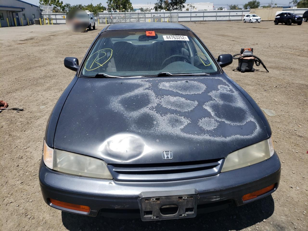 Photo 9 from auction – 1994 HONDA ACCORD LX with VIN JHMCD5538RC043500
