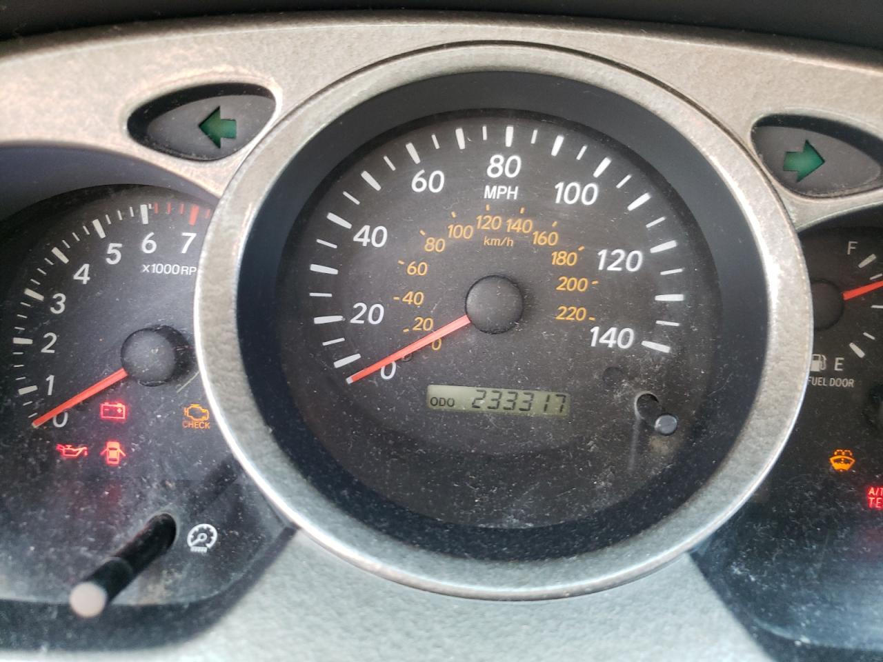 Photo 8 from auction – 2002 TOYOTA HIGHLANDER with VIN JTEGF21A320042970
