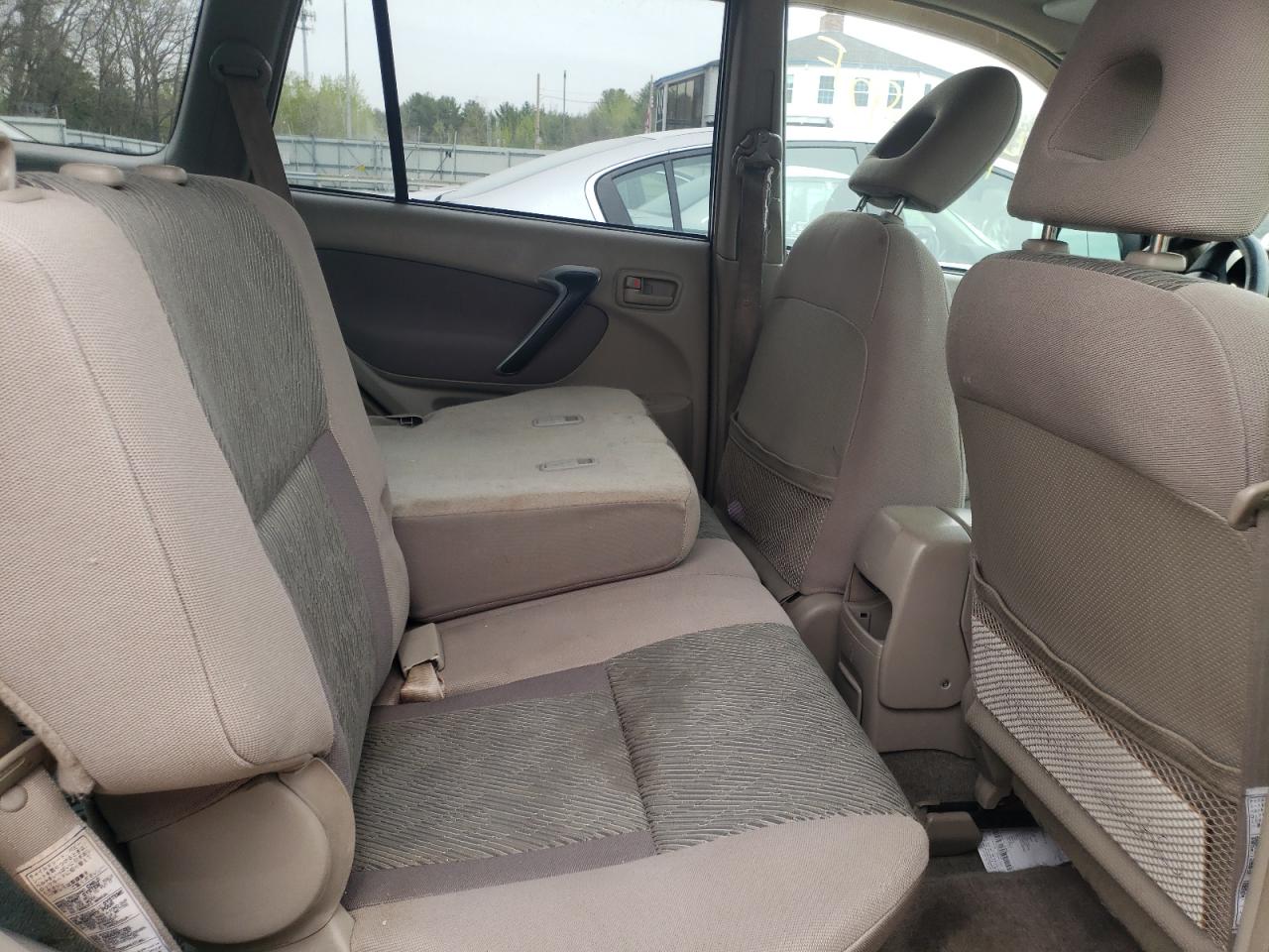 Photo 6 from auction – 2001 TOYOTA RAV4 with VIN JTEHH20V410093489