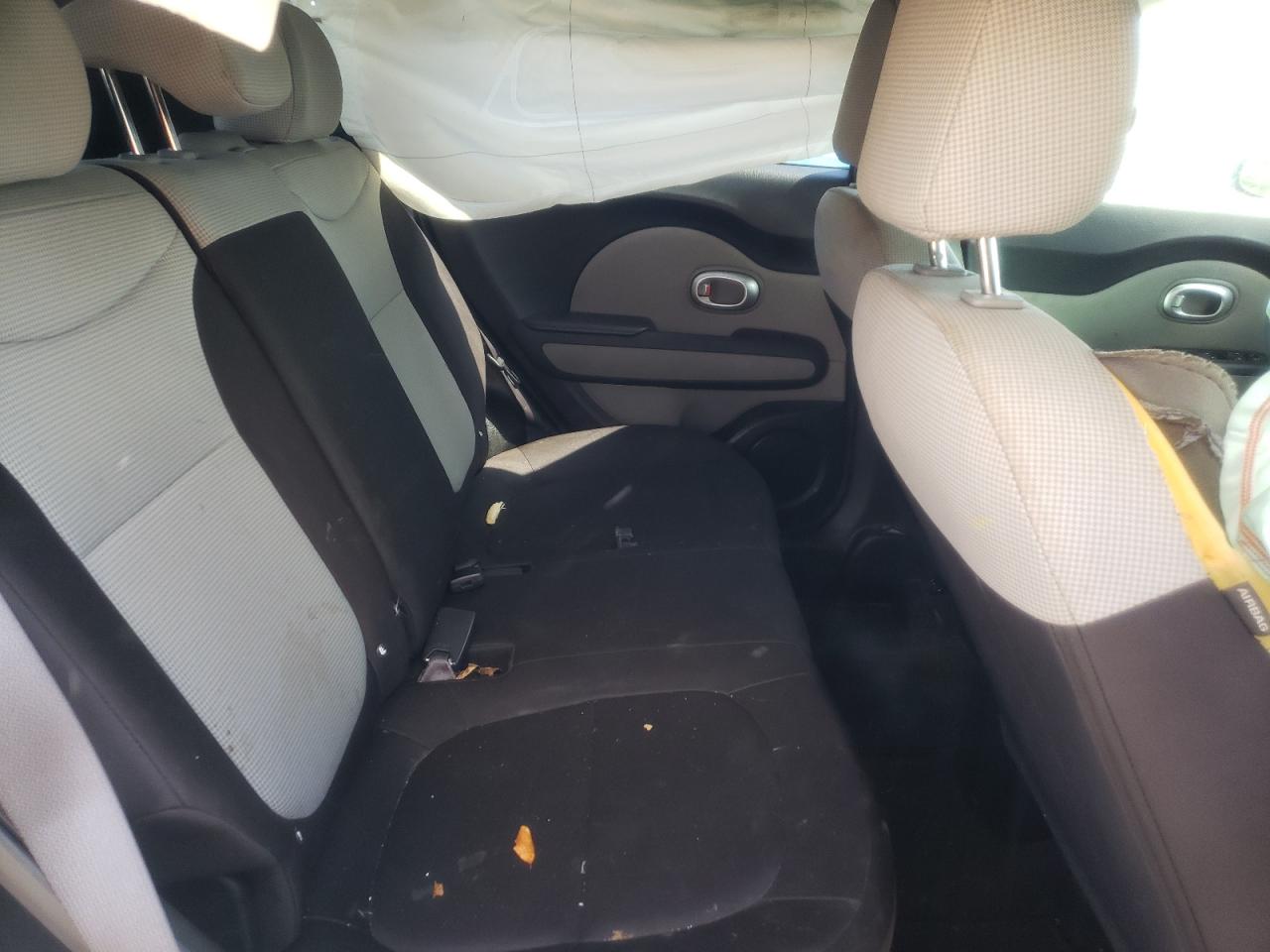 Photo 6 from auction – 2016 KIA SOUL with VIN KNDJN2A2XG7405138