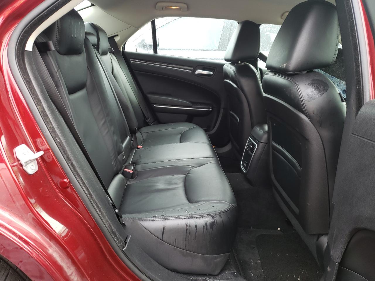 Photo 6 from auction – 2015 CHRYSLER 300 LIMITE with VIN 2C3CCAAG5FH864511