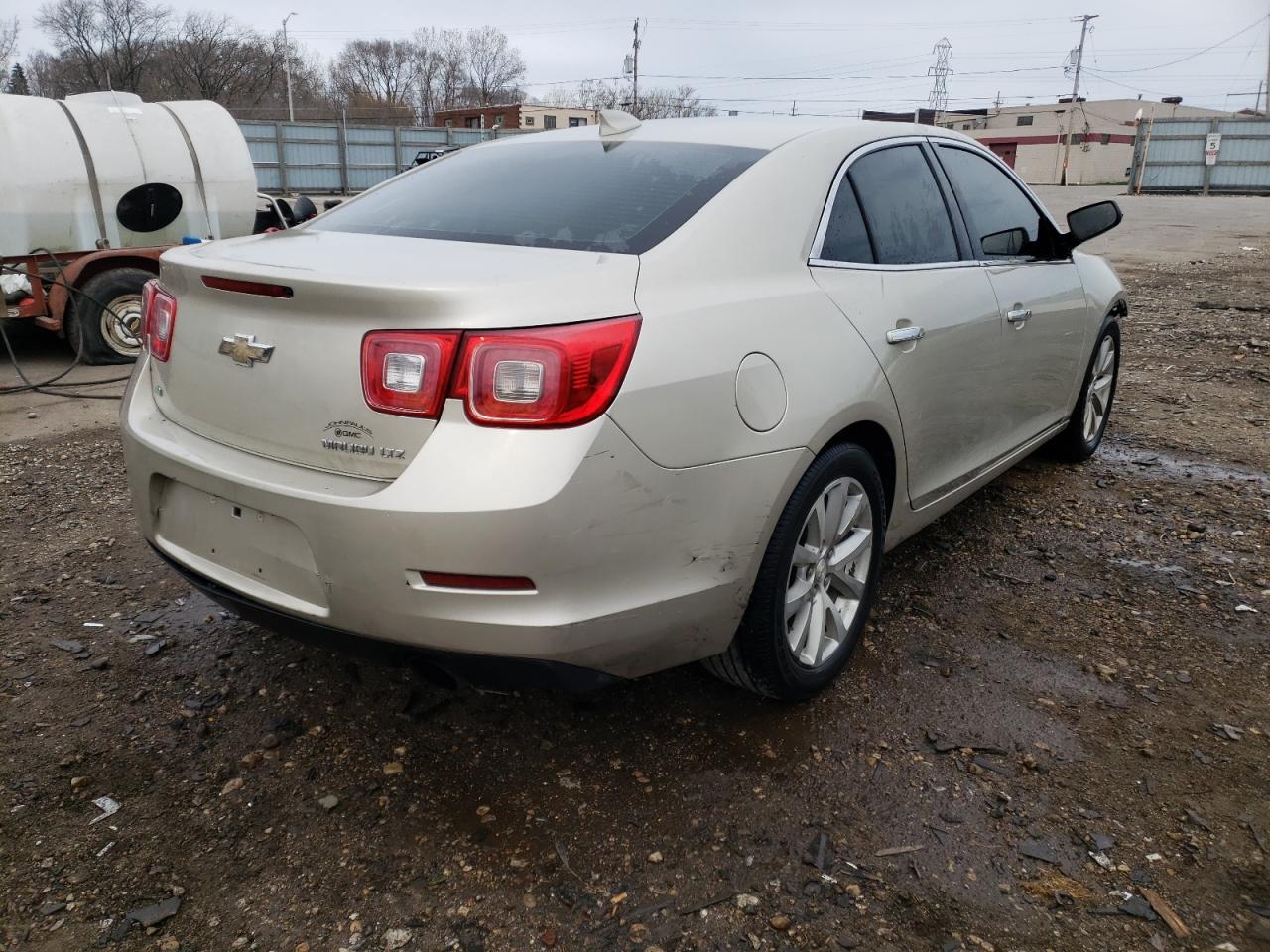 Photo 4 from auction – 2016 CHEVROLET MALIBU LIM with VIN 1G11E5SA4GF101289