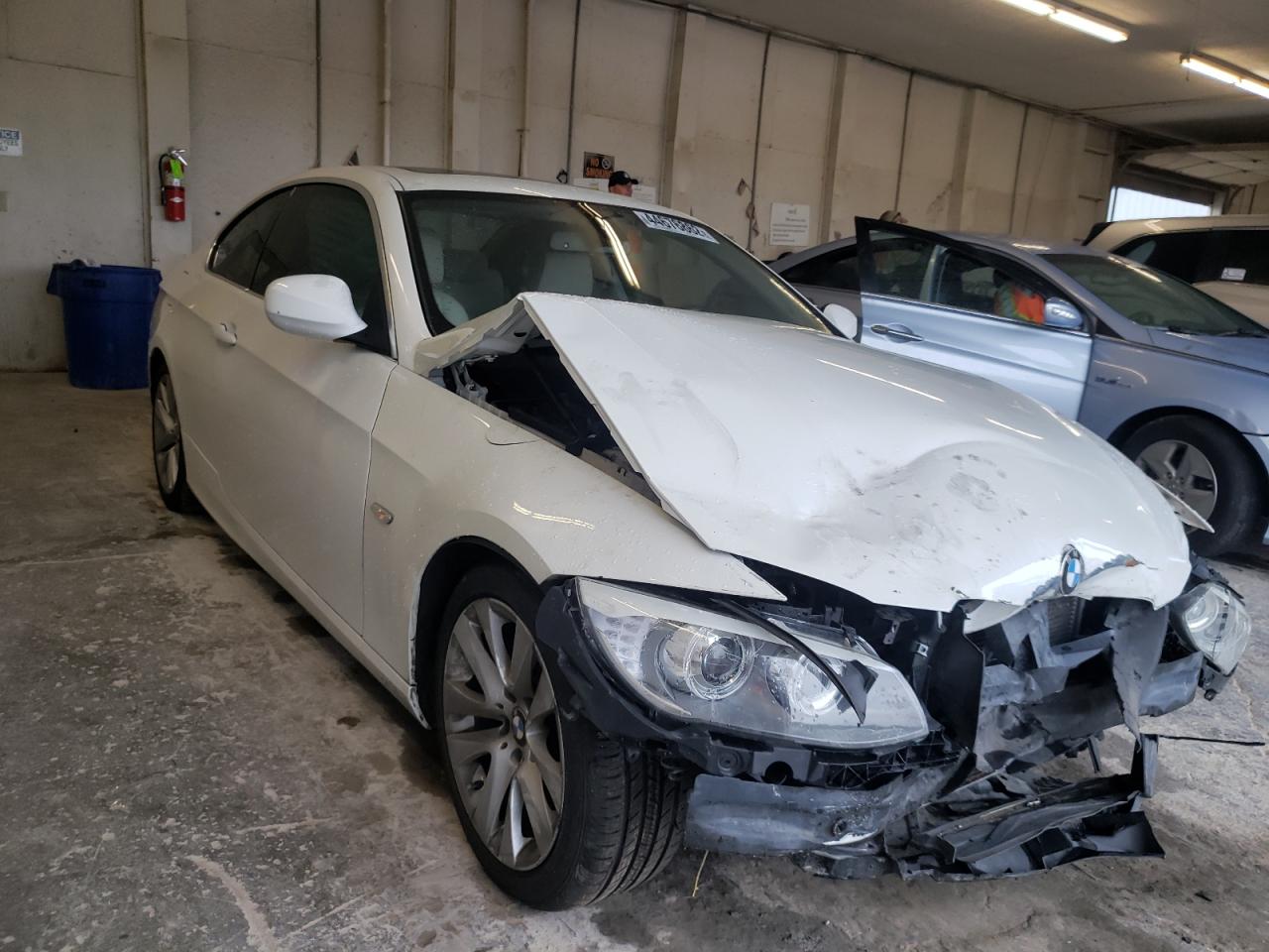BMW 328 I 2012 with VIN WBAKE3C50CE770321 - Photo from auction
