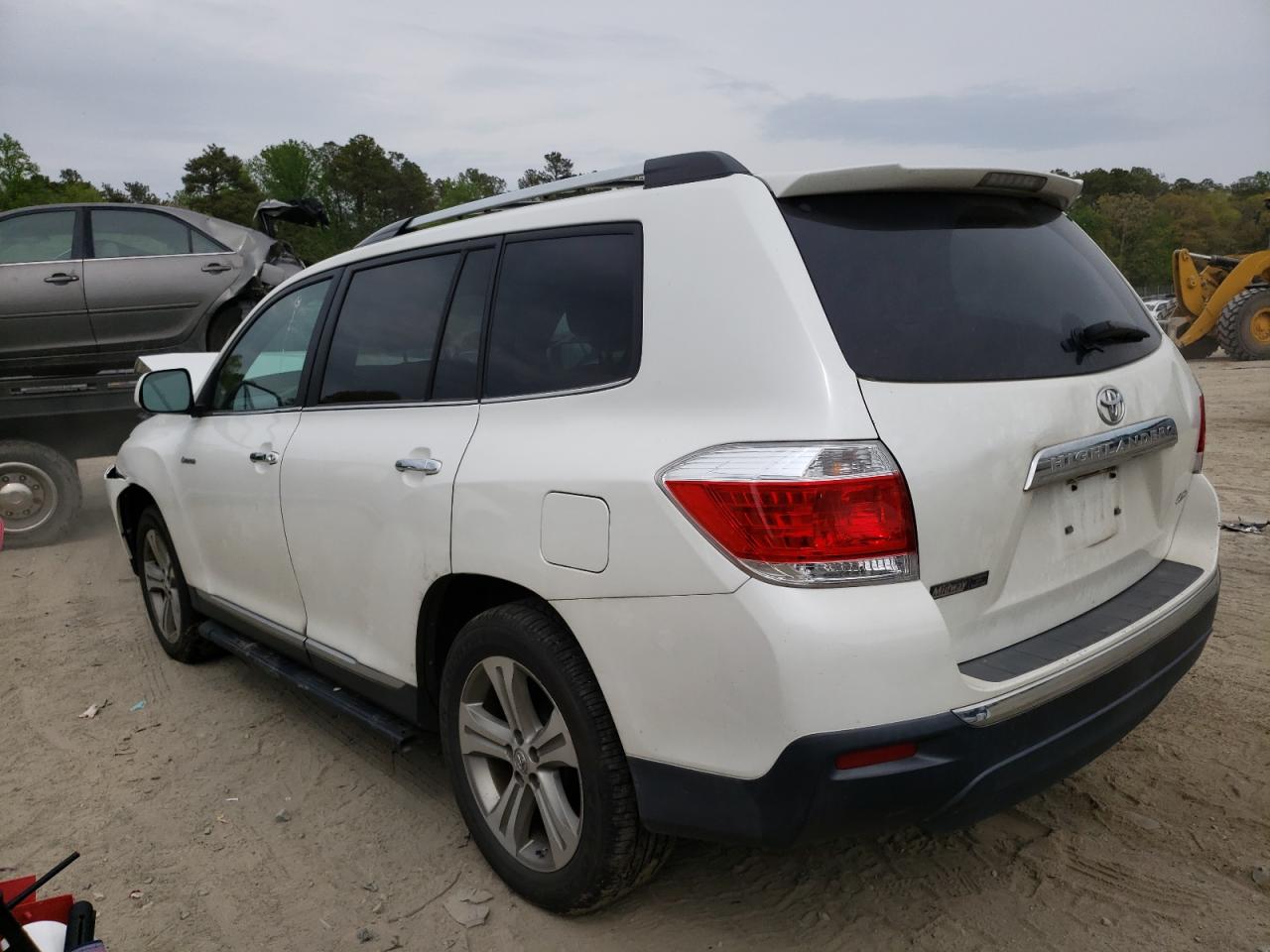 Photo 16 from auction – 2011 TOYOTA HIGHLANDER with VIN 5TDDK3EH3BS087212