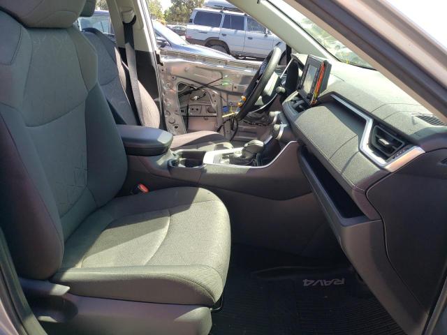 Photo 5 from auction – 2019 TOYOTA RAV4 XLE with VIN JTMP1RFV4KJ015407