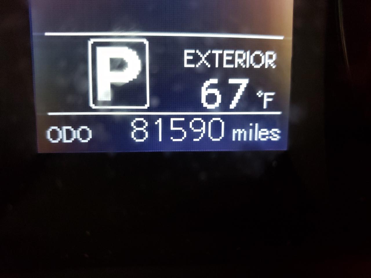 Photo 8 from auction – 2017 TOYOTA SIENNA LE with VIN 5TDJZ3DC9HS156319