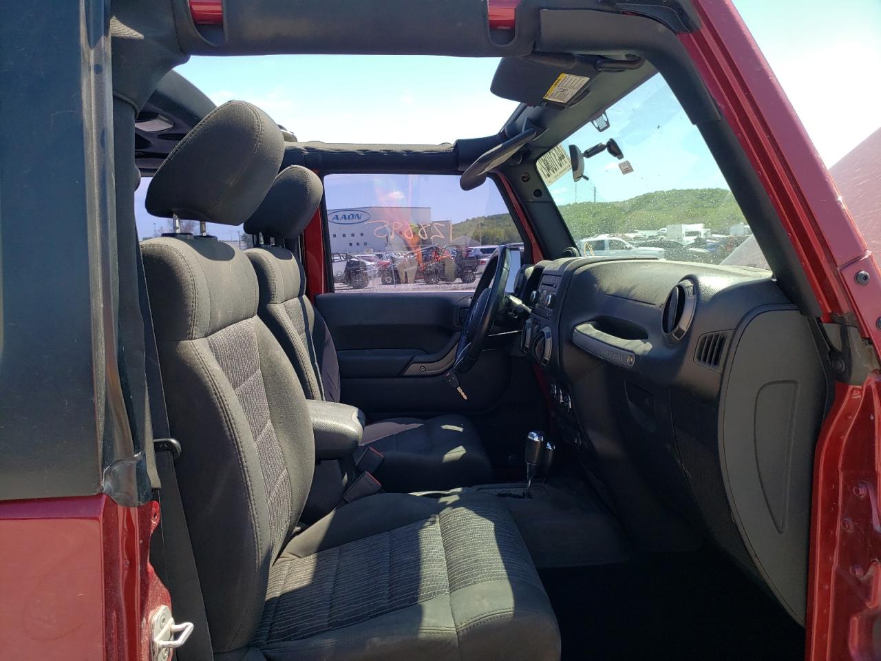 Photo 5 from auction – 2011 JEEP WRANGLER S with VIN 1J4AA2D19BL550860