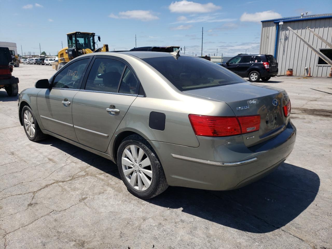 Photo 3 from auction – 2009 HYUNDAI SONATA SE with VIN 5NPEU46C99H473849