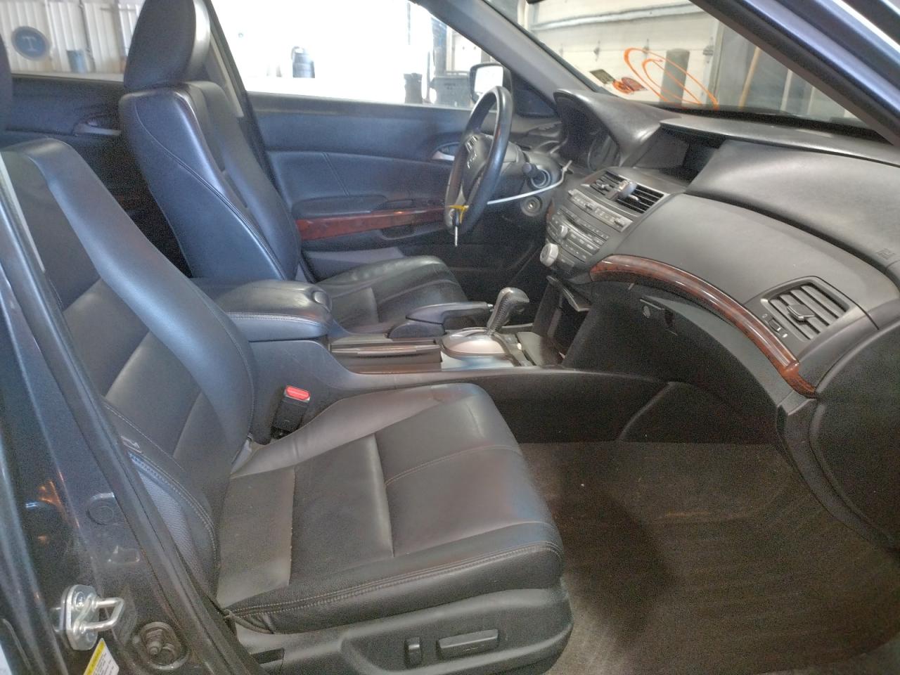 Photo 5 from auction – 2012 HONDA CROSSTOUR with VIN 5J6TF2H57CL012019