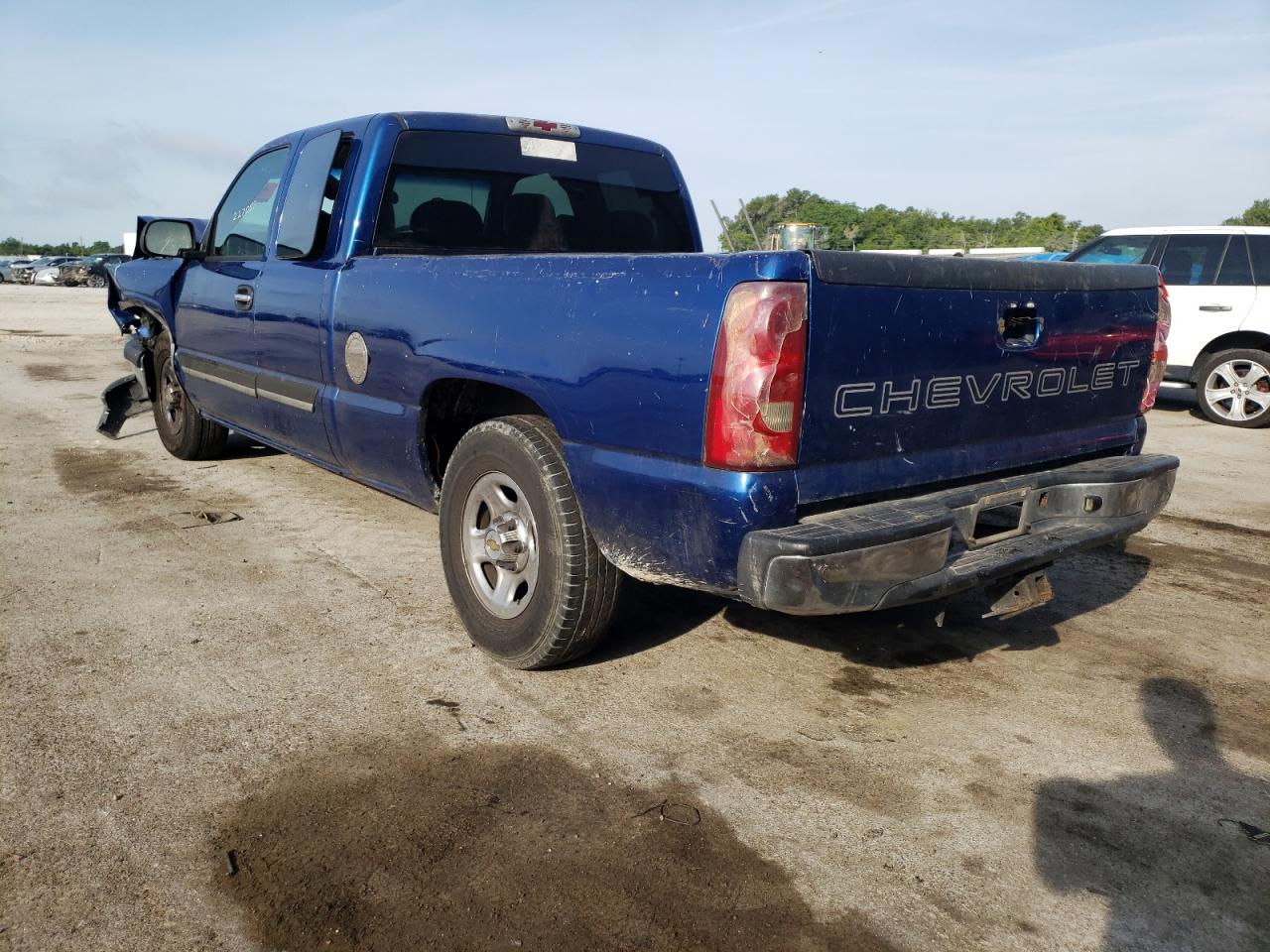 Photo 13 from auction – 2003 CHEVROLET SILVERADO with VIN 2GCEC19X631369103