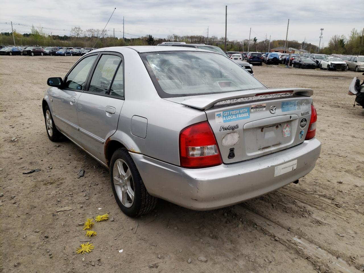Photo 3 from auction – 2003 MAZDA PROTEGE with VIN JM1BJ225430130894